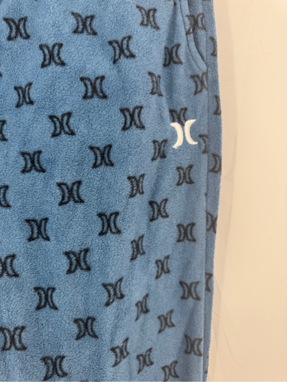 Hurley Blue All-Over Logo Men’s Joggers EUC 0141 - Picture 2 of 4